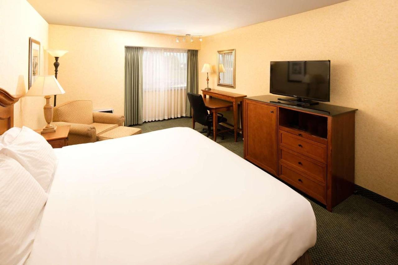 Hotel Red Lion Columbia Center
